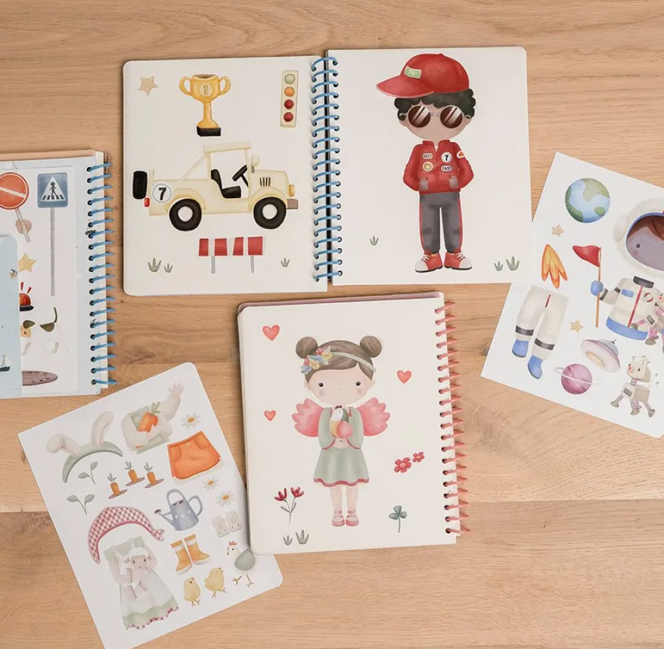 Aankleed- en stickerboek Jim & Friends