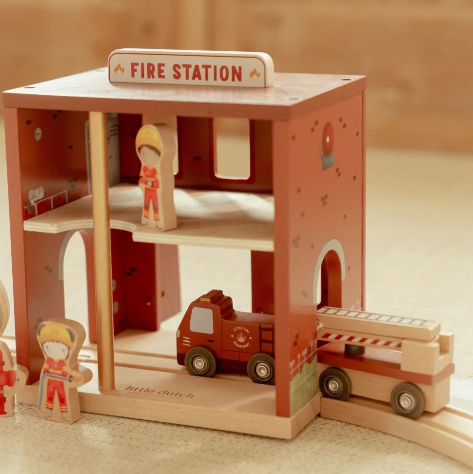 Houten brandweerkazerne – Rood – Essentials