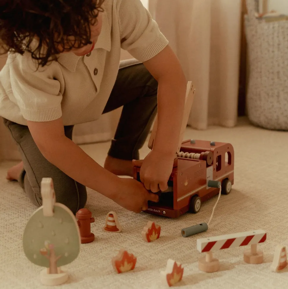 Houten brandweerwagen – Rood – Essentials