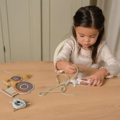 Rijgkaarten Little Farm